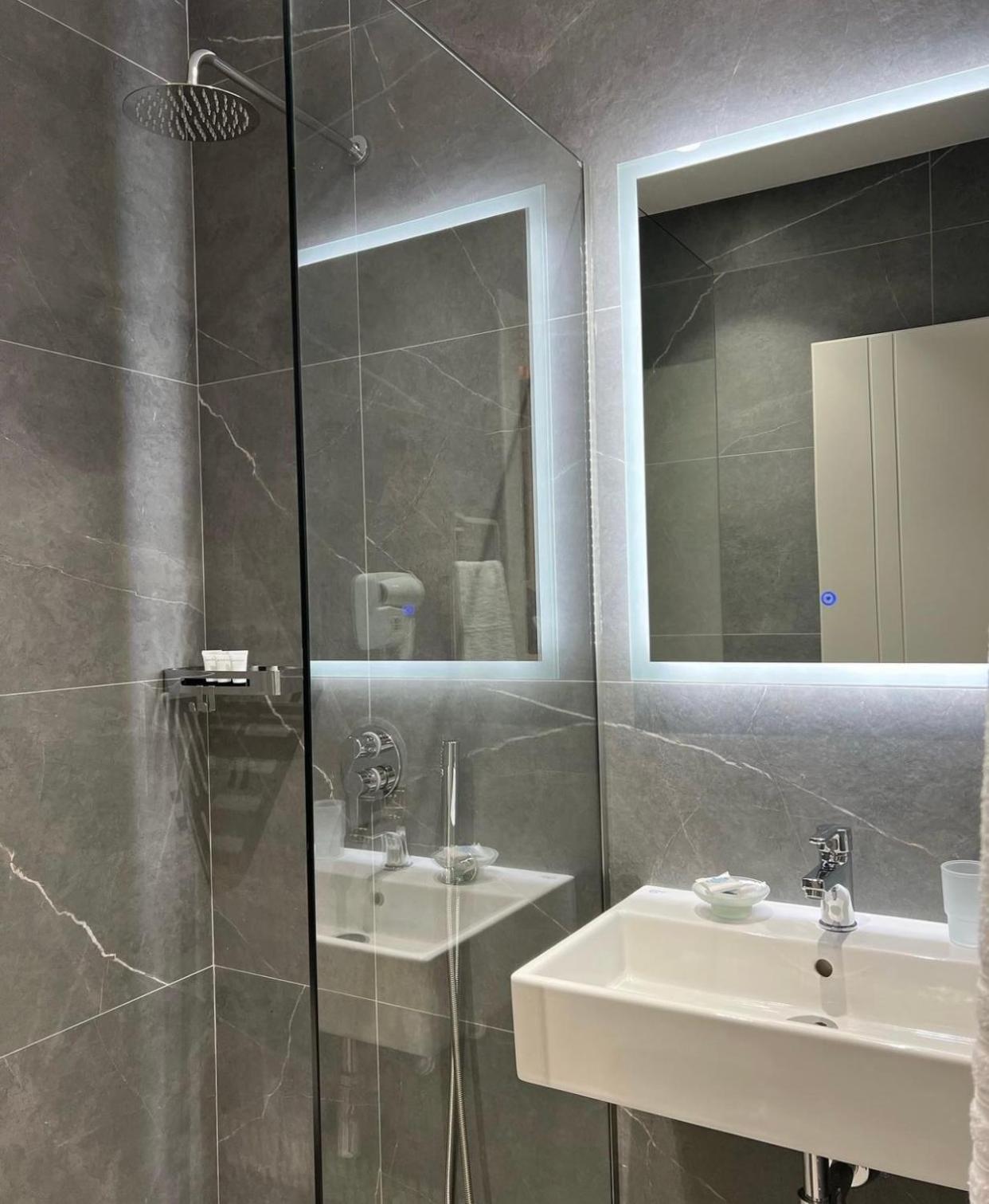 Astoria Rooms Saranda Extérieur photo
